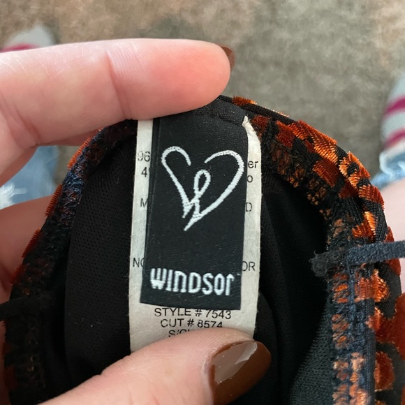 Windsor Tight Cheetah Velvety Dress Size Small - Picture 8 of 9